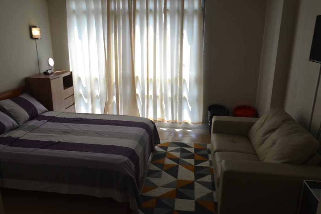 Daichi Place Newport Boulevard Manilla Buitenkant foto