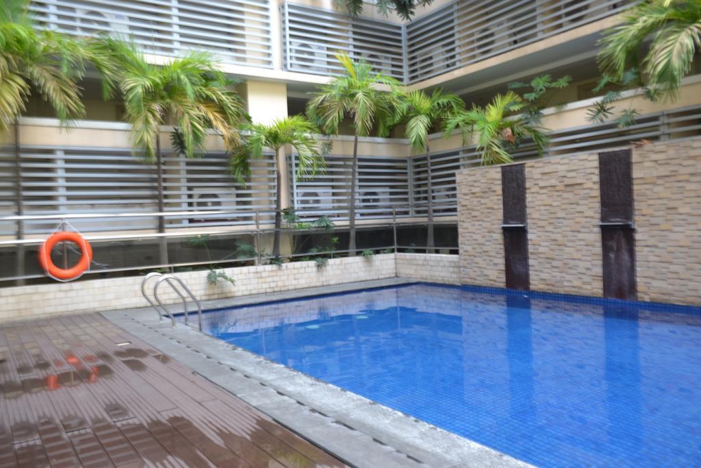Daichi Place Newport Boulevard Manilla Buitenkant foto