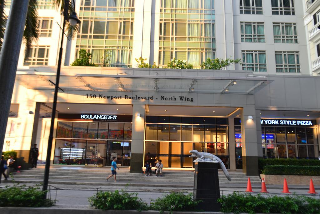 Daichi Place Newport Boulevard Manilla Buitenkant foto