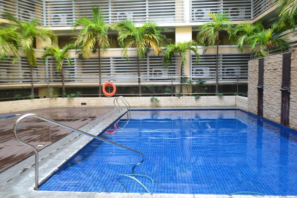 Daichi Place Newport Boulevard Manilla Buitenkant foto